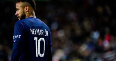 PSG: Neymar back against Bayern, hope remains