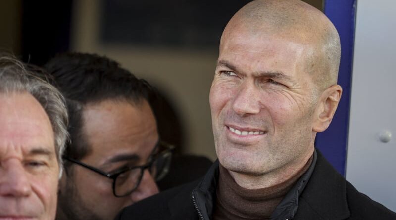 PSG Mercato : Zinedine Zidane is expected in Paris this summer